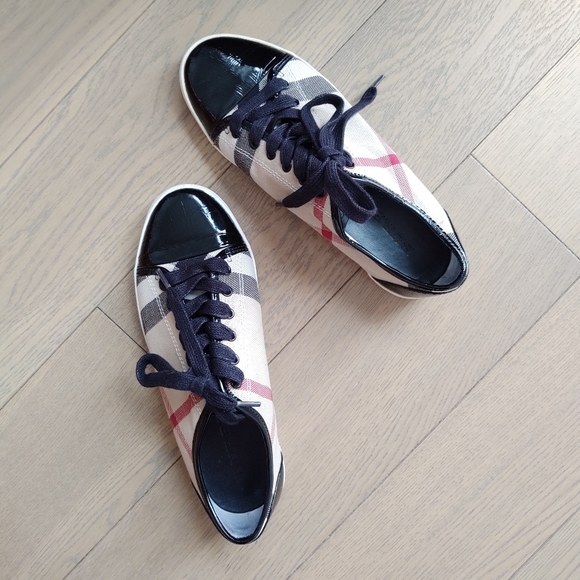 burberry tennis shoes